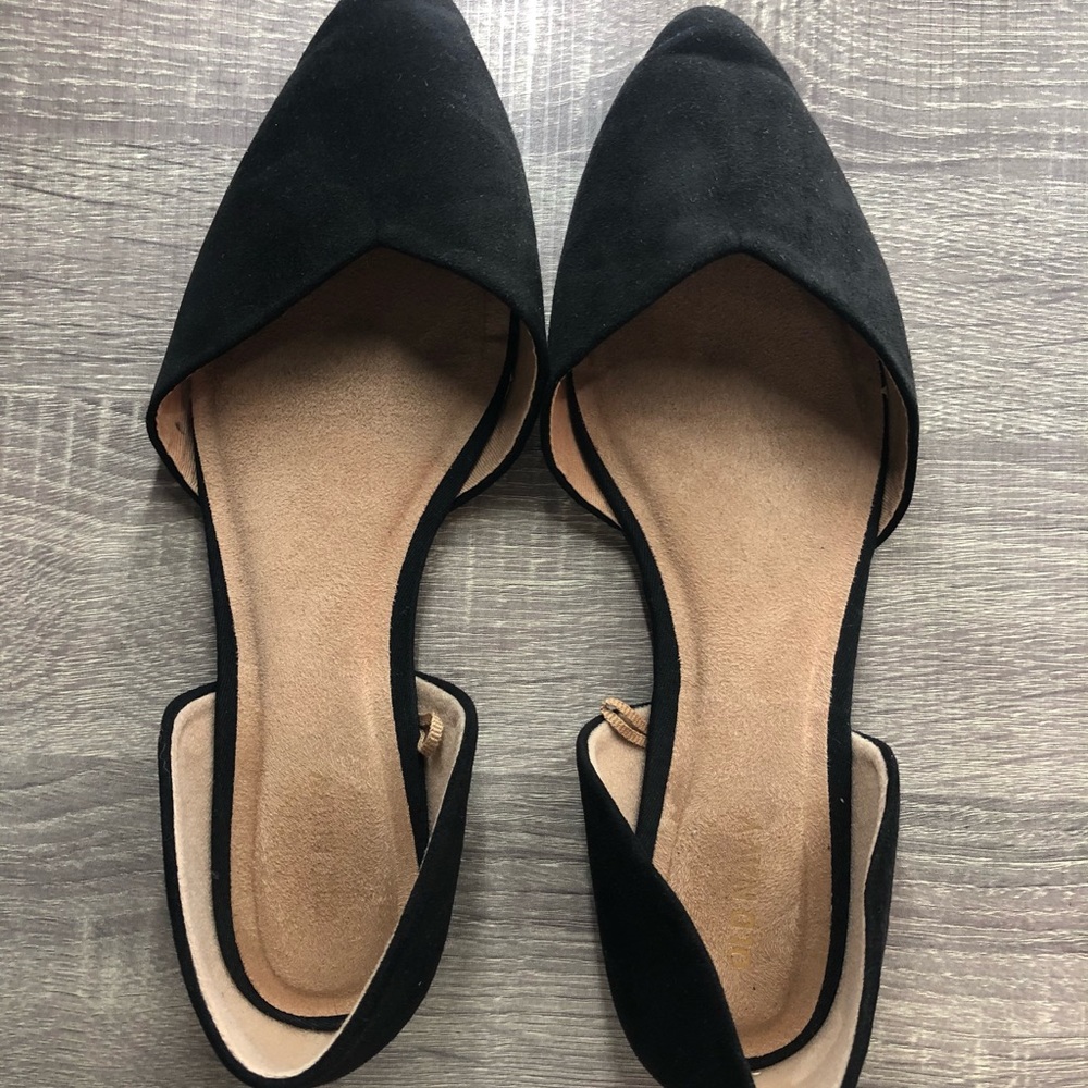Ballet flats